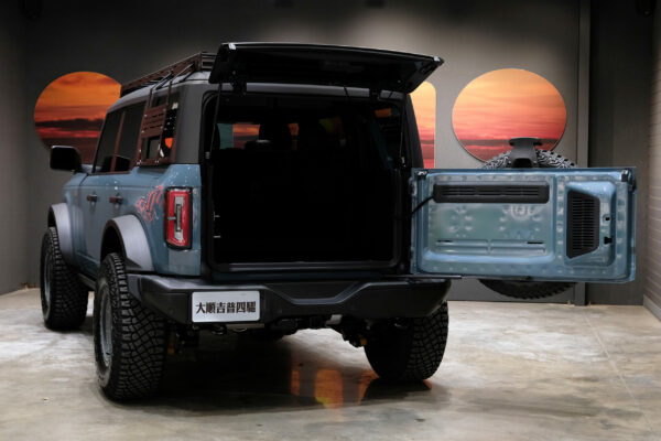 Jeep吉普車｜2023 Ford Bronco Badlands 荒原版 | 神秘51藍｜大順吉普DS-JEEP