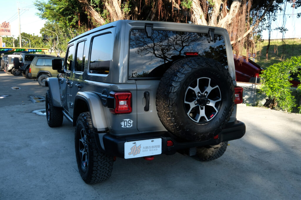 Jeep吉普車｜2021 WRANGLER UNLIMITED RUBICON | 水泥灰｜大順吉普DS-JEEP