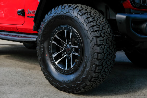 2025 Jeep Wrangler Rubicon X 3.6L｜灼焰紅