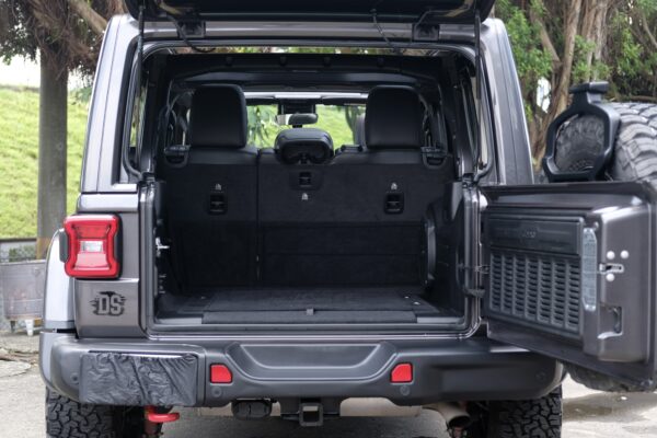 2021 WRANGLER UNLIMITED RUBICON｜鋼鐵灰