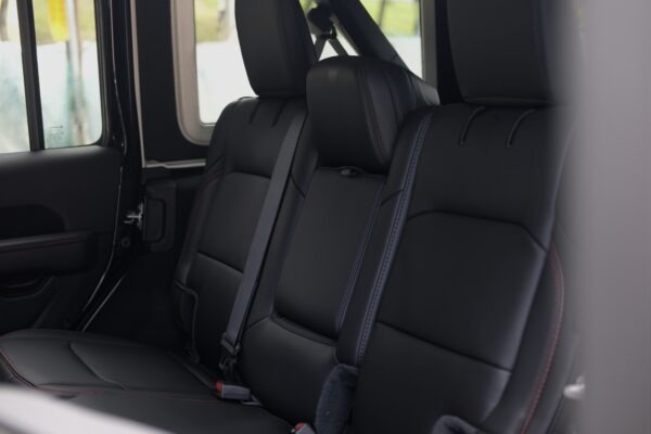 2025 Jeep Wrangler 美規 Rubicon X 2.0T｜經典黑